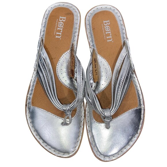 Born Womens Metallic Silver Leather Slip-On thong Sandals Size 7 cushioned - Picture 1 of 9